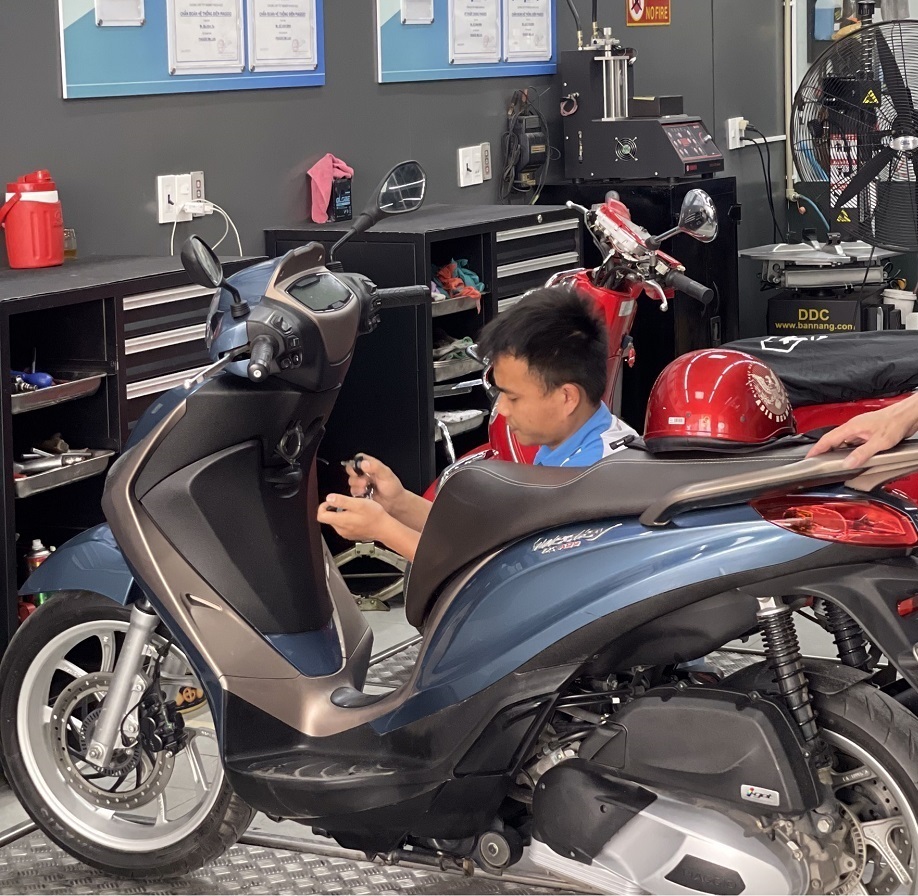 Hướng dẫn bảo dưỡng định kỳ xe Vespa Piaggio